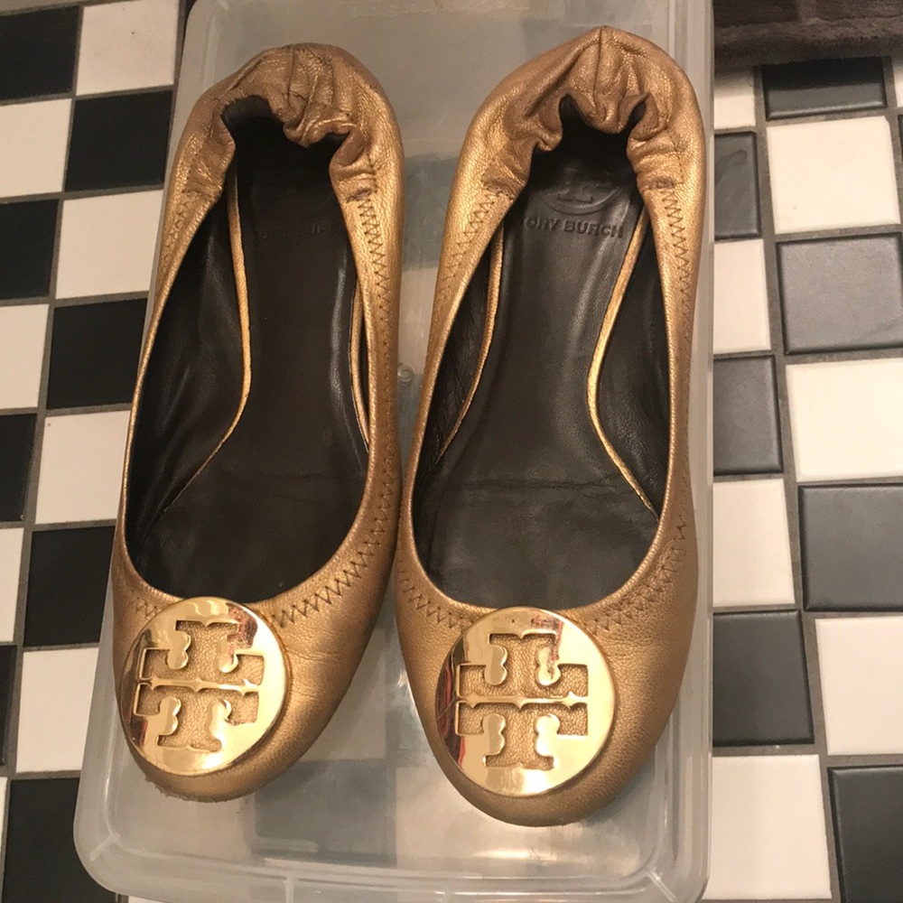 Gold Signature/Classic Tory Burch Ballet Flats